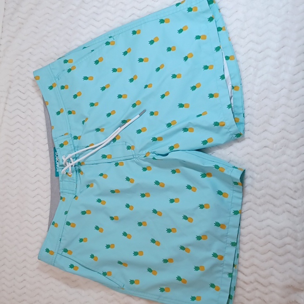 Bonobos Men's Swim Trunks Size 36 Aqua Blue with Pineapple Design.